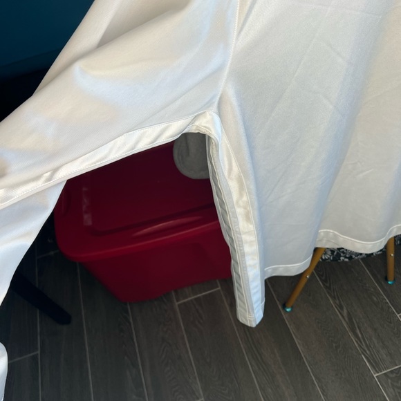 White Men’s basketball pullover, medium, like new - Picture 2 of 5